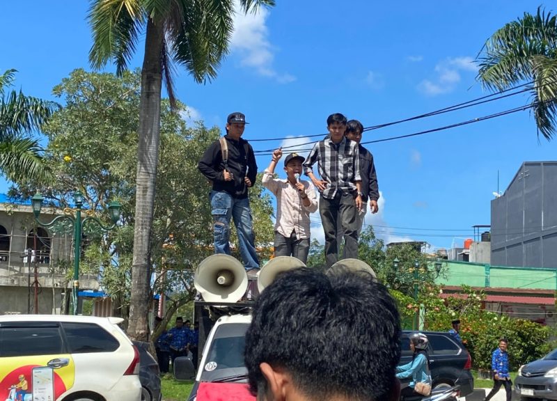 Parlemen Jalanan Sultra Kembali Geruduk Kejati: Desak Pemeriksaan Kadis PUPR dan Kadis PTSP Koltim atas Dugaan Korupsi Proyek Mall Pelayanan Publik